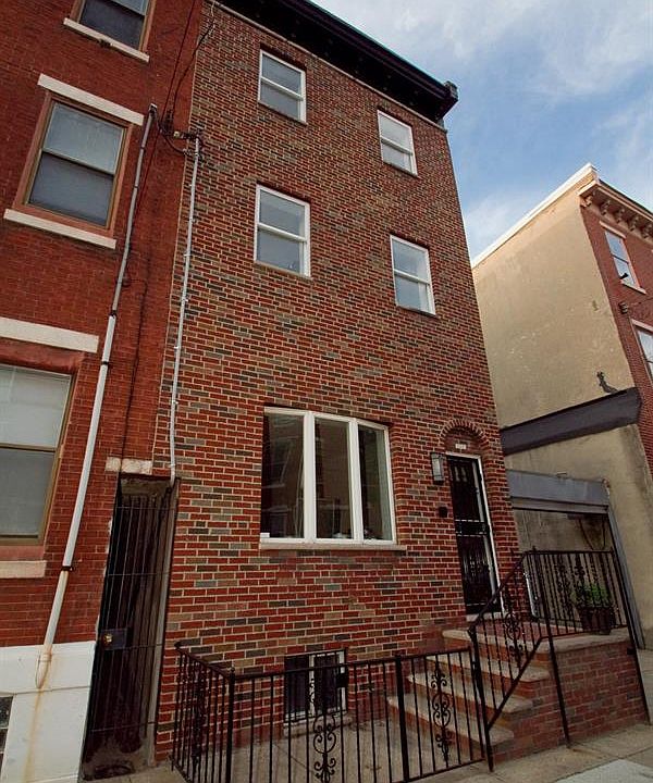 2nd image of 333 Dickinson St