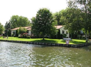 5812 Bellchase Rd, Indian River, MI 49749