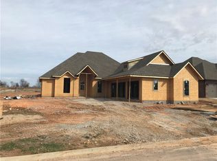 2904 SW Hazelnut Ave, Bentonville, AR 72712