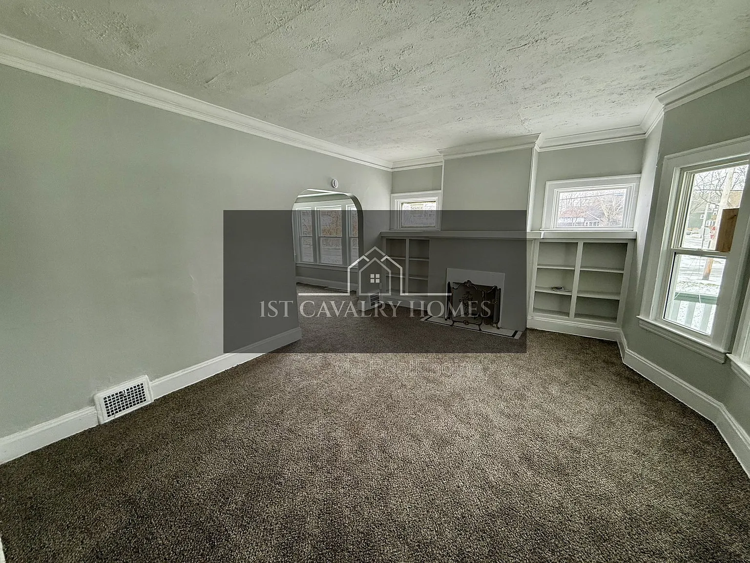 3 bed, 1.0 bath, $1,200 — Photo 2