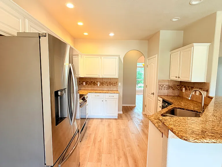 412 Shayla Ln — Photo 14