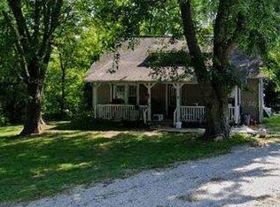 2084 Book Dr, Henderson, KY 42420