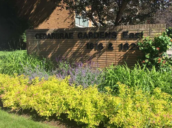 1620 S 8th Ave NW #161, Calgary, AB T2N 1C4