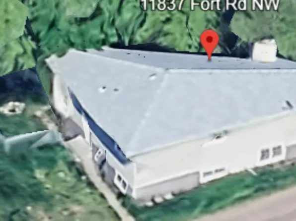 11837 Fort Rd NW, Edmonton, AB T5B 4G6