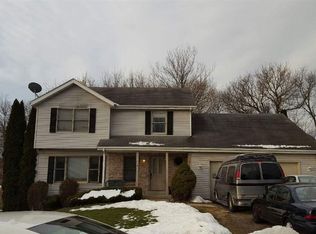 1705 S Trainer Rd, Rockford, IL 61108