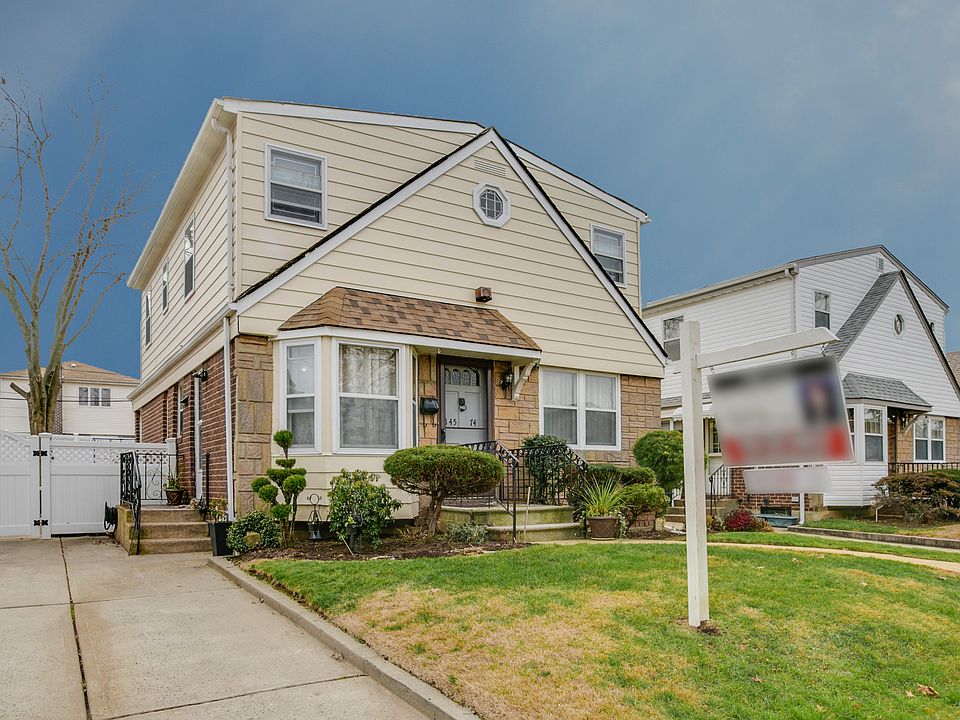 4 BR Colonial in Whitestone 