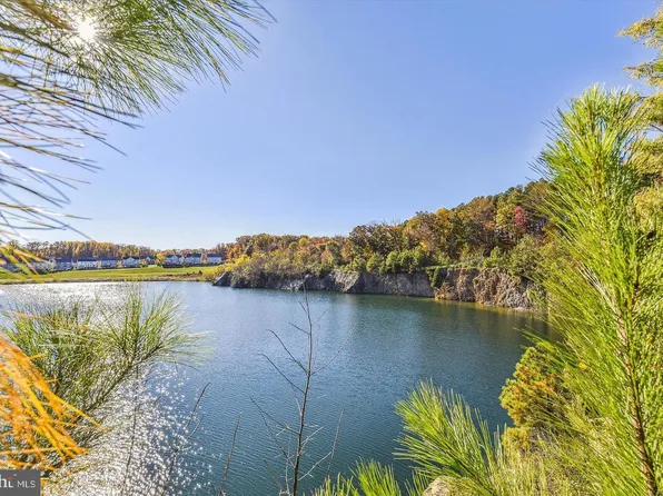 620 Quarry View Ct #407, Reisterstown, MD 21136