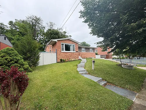 7313 Abbington Dr Photo 1