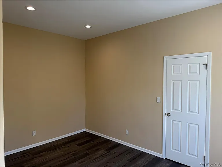 671 Main St #1 — Photo 11