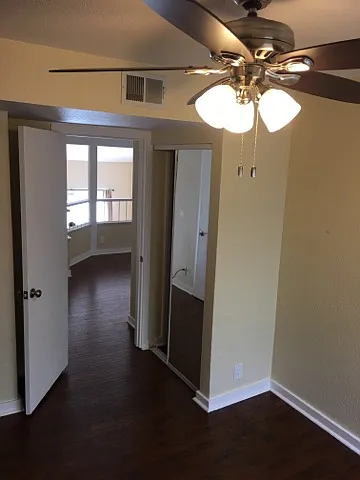 3323 Caminito Eastbluff #170 — Photo 9