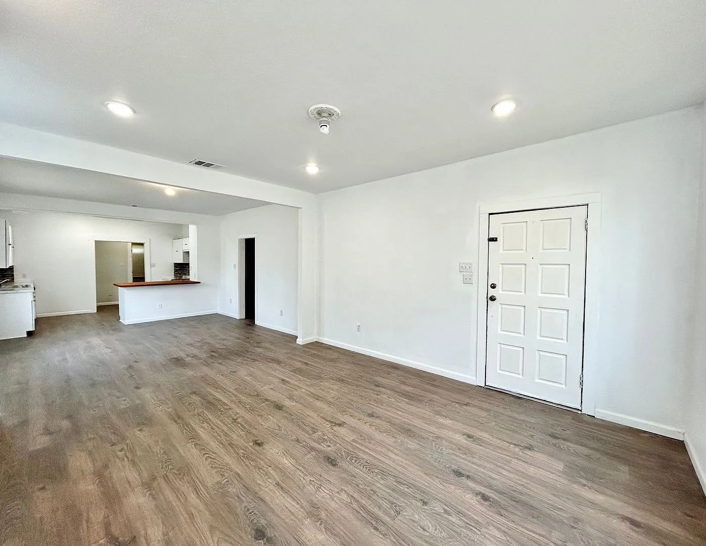 3bed/2bath Home For Lease! Available Now! — Photo 3