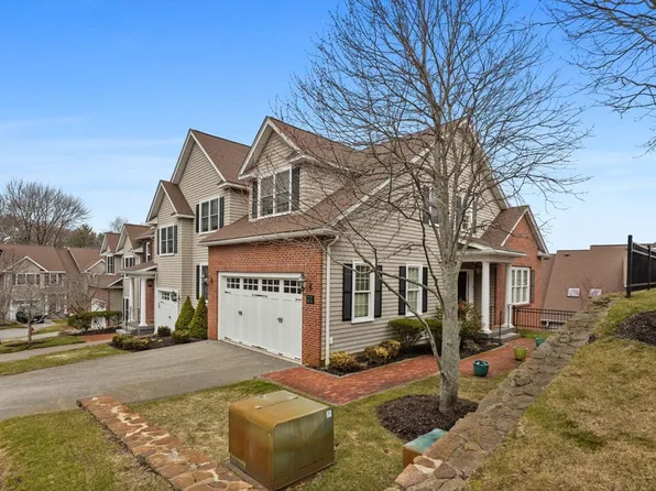 900 Lynnfield St Unit 37, Lynnfield, MA 01940