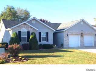 152 Quail Run, Bethalto, IL 62010