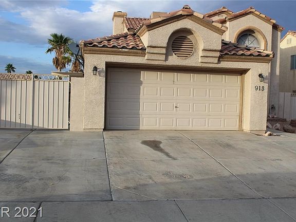 3rd image of 913 Saddle Horn Dr
