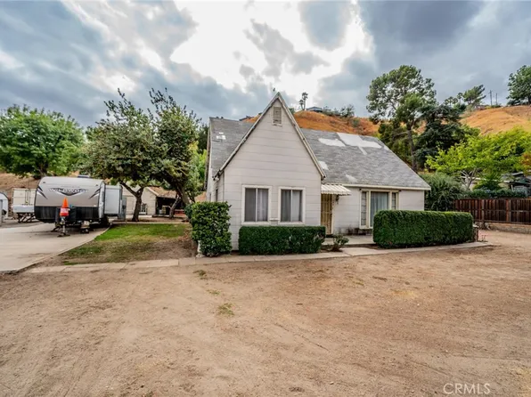 395 W 39th St, San Bernardino, CA 92405