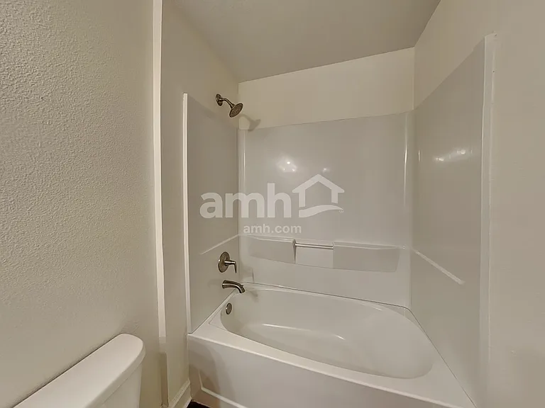 4320 Reisswood Loop — Photo 16