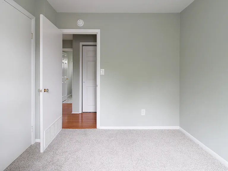 2031 Kerrwood Dr — Photo 8