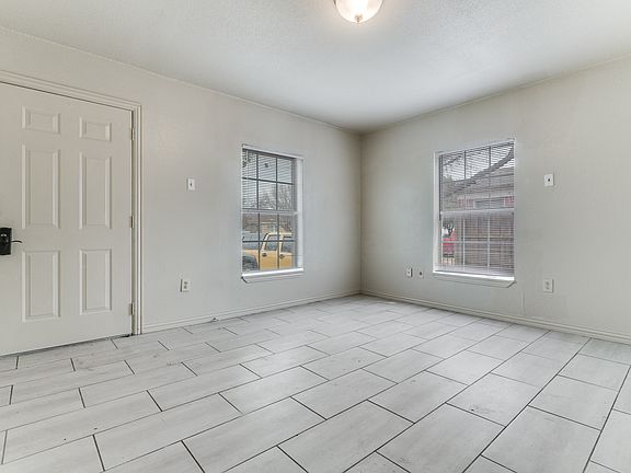 4th image of 7909 Wanebe Dr #7911