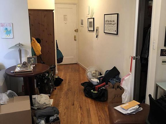 3rd image of 125 Christopher St APT 4J