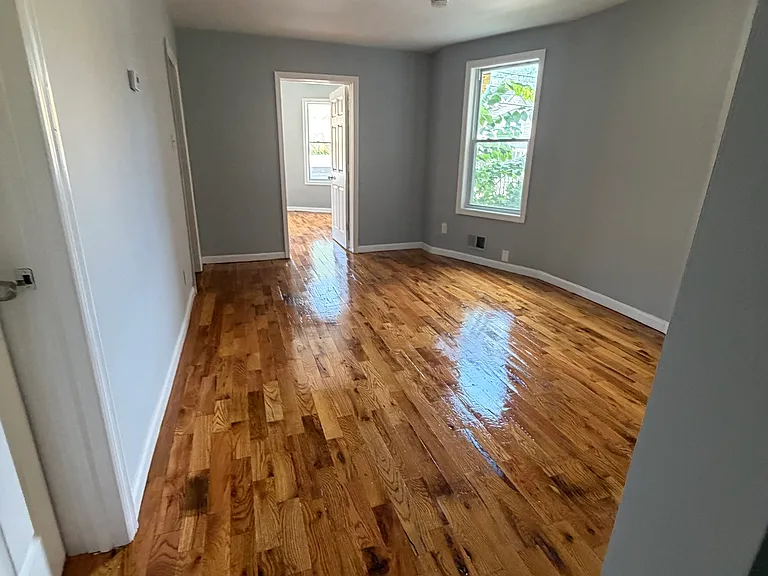 91 Stuyvesant Ave #1 — Photo 8