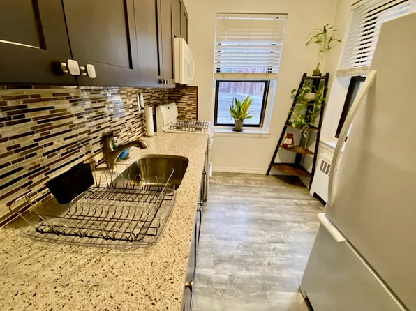 88-10 32nd Avenue image 5 of 9