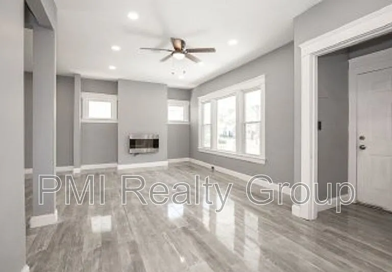 12203 Castlewood Ave — Photo 7