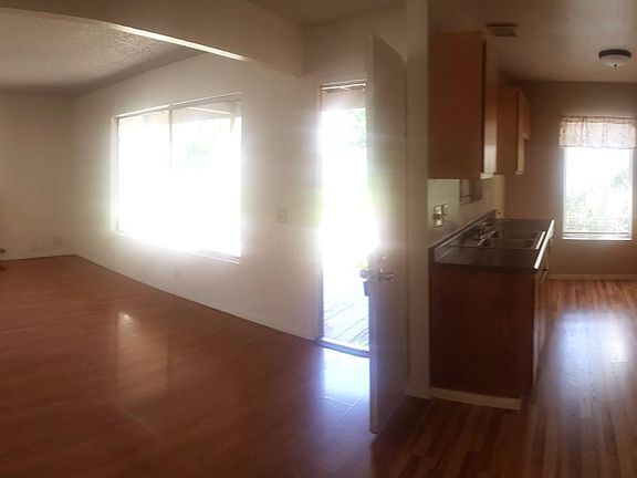 3rd image of 1460 Cabrillo Park Dr APT A