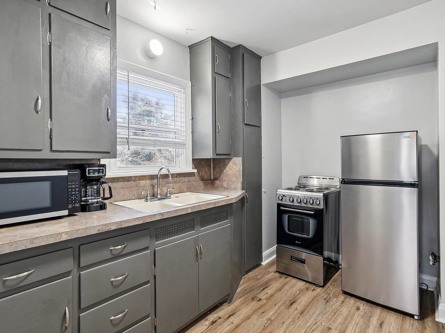 1 bed, 510 sqft, $1,200 — Photo 3