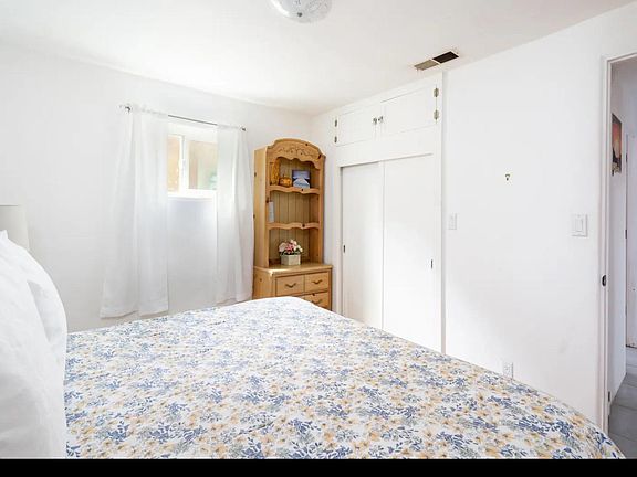 4th image of 600 1/2 Franklin Ave Unit 2