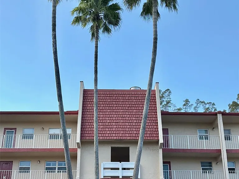 1055 Country Club Dr #404 — Photo 40