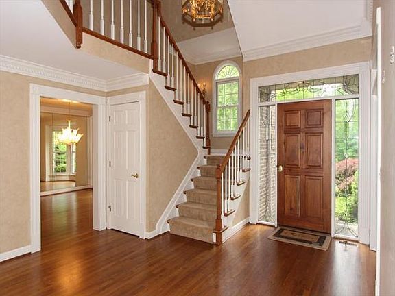 2nd image of 6235 Cedar Crossing Ln