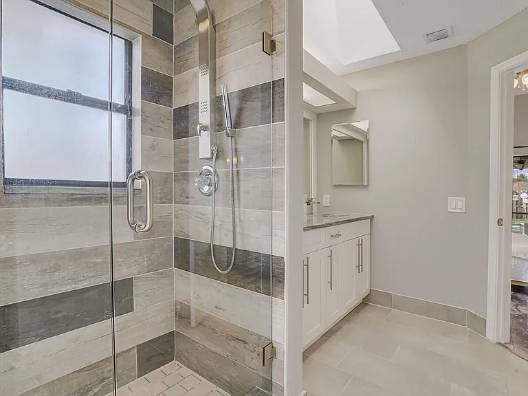 13834 Geranium Pl — Photo 23