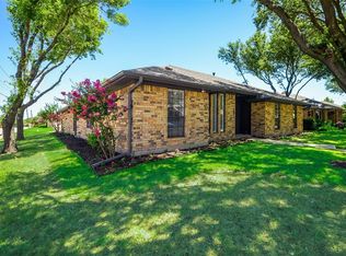 2301 Castle Rock Rd, Carrollton, TX 75007