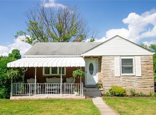 8300 Remington Dr, Pittsburgh, PA 15237