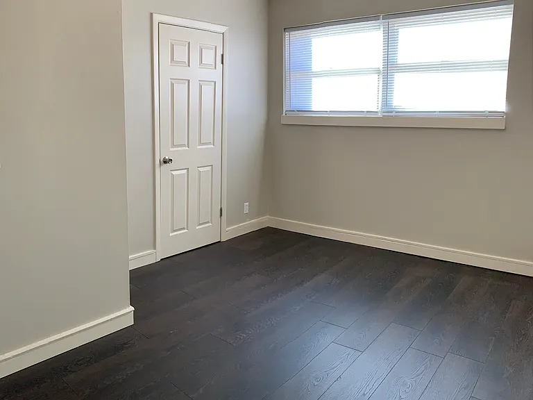 2328 W Savannah St — Photo 12