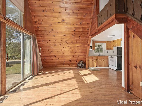 4th image of 2680 Panama Dr