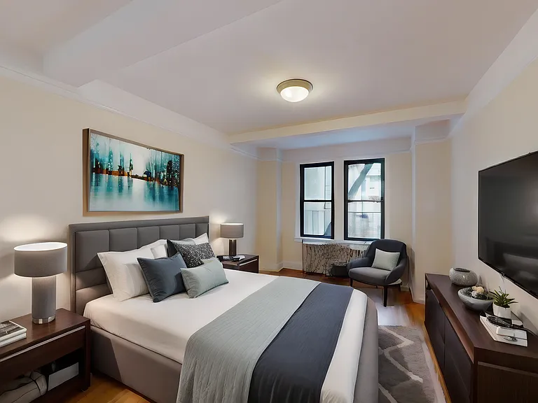 210 E 68th St #3-A — Photo 3