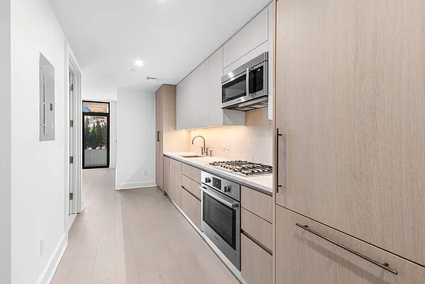 Rented by Compass | media 32