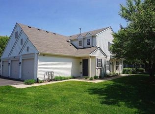 2827 Rutland Cir, Naperville, IL 60564