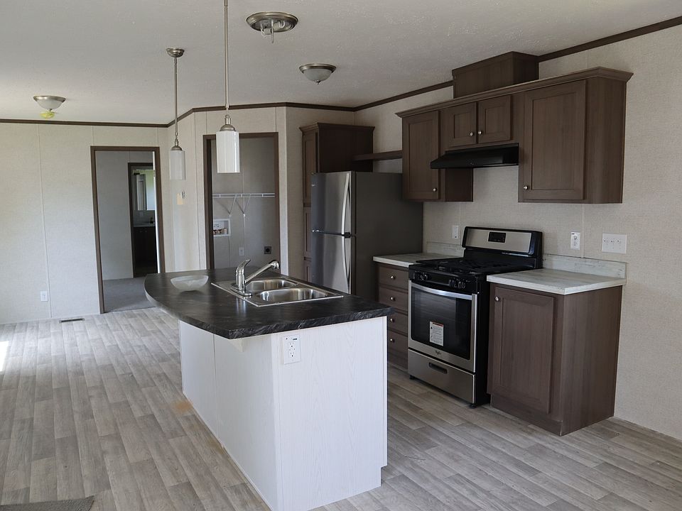 1st image of 2801 Thielman St Lot # 115