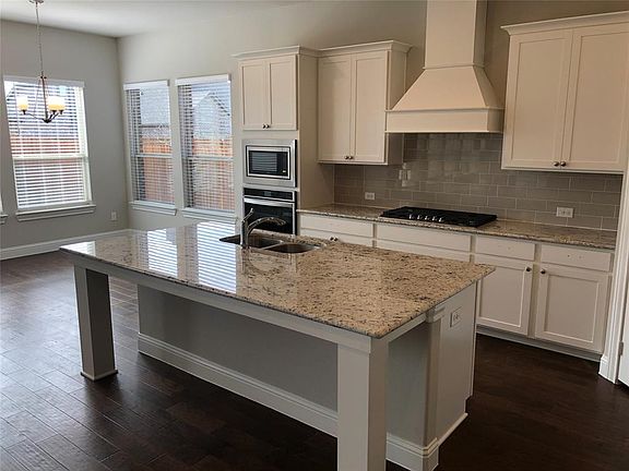 3rd image of 1329 Carlet Dr