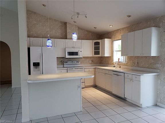 5th image of 1818 SE 20th Ln