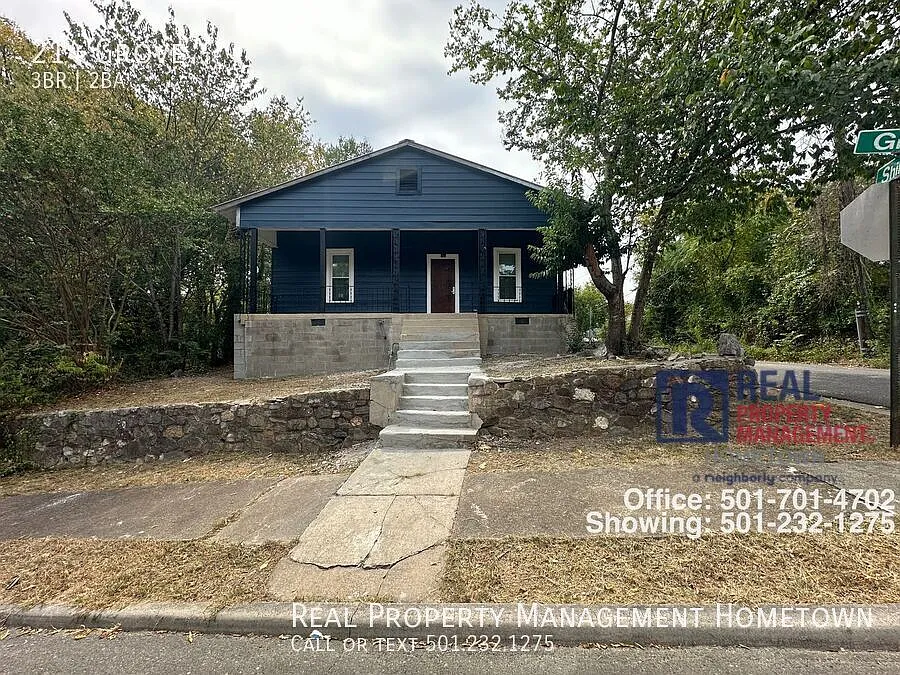 214 Grove St