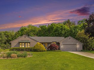 7664 Kenrob Dr SE, Grand Rapids, MI 49546