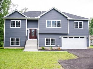 43 Federal St, Agawam, MA 01001