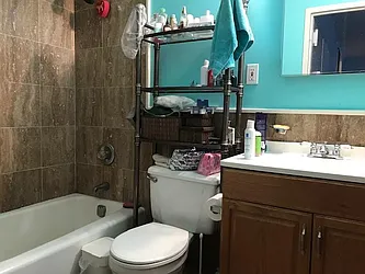 Rented by Zikos Realty Services