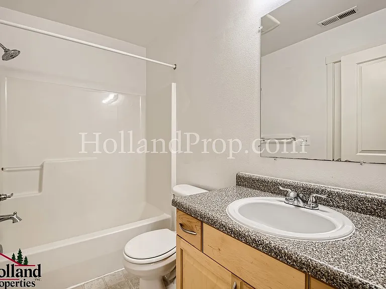 4415 NE 88th Ave #3 — Photo 15