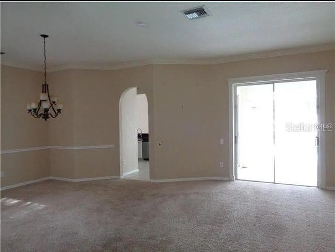 4 bed, 2279 sqft, $3,495 — Photo 4