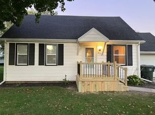 275 S 4th St, Clifton, IL 60927