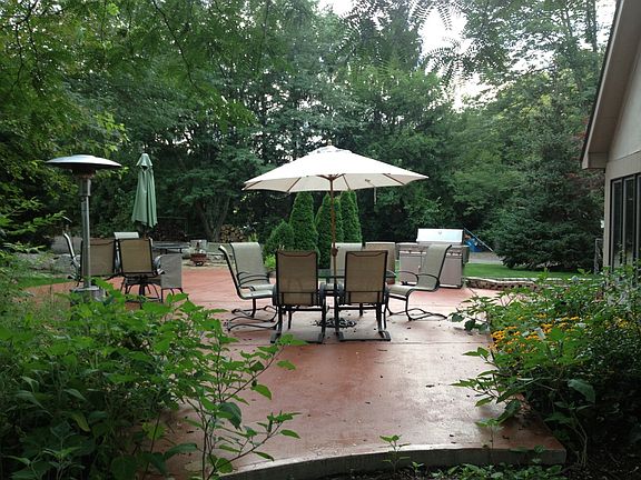 Spacious outdoor room